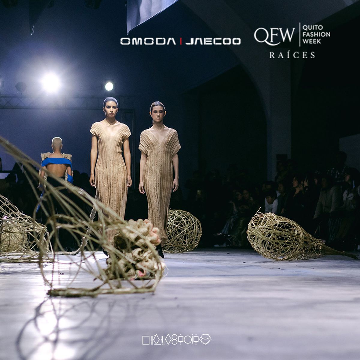 QUITO FASHION WEEK - RAICES - Tour